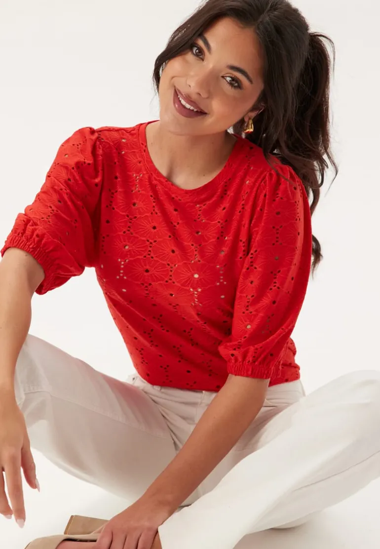 Broderie Anglaise Top