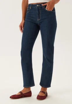 Cropped Straight Stretch Jeans