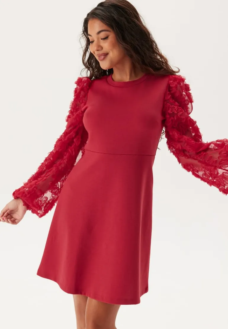 3D Floral Sleeve Short Dress