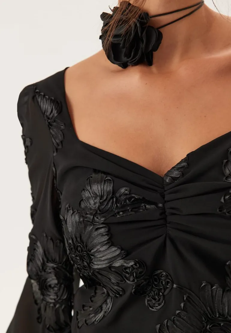 3D Flower Long Sleeve Blouse