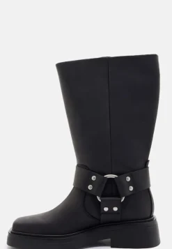 Eyra Leather Boots