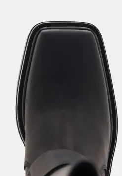 Eyra Leather Boots