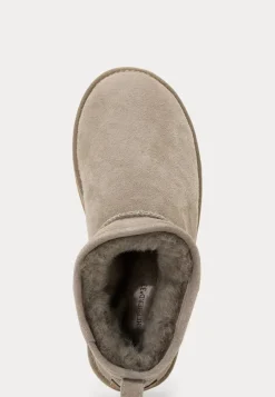 Glasgow Sheepskin Boots