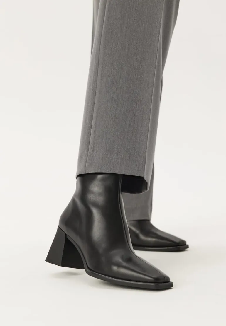Hedda Leather Boots