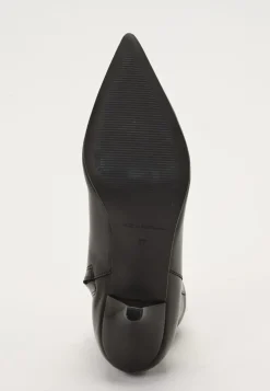 Heeled Leather Ankle Boot