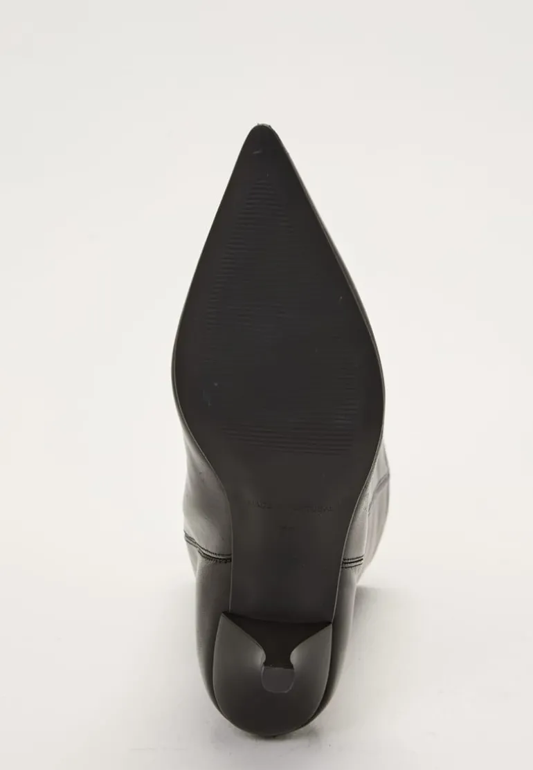 Heeled Mid Knee Leather Boot