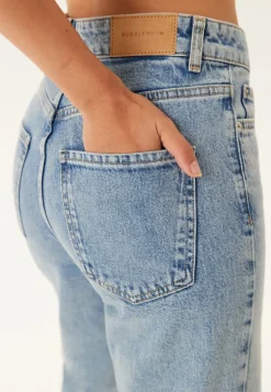 High Straight Ankle Jeans