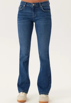 Low Embroidery Pocket Jeans