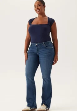 Low Embroidery Pocket Jeans