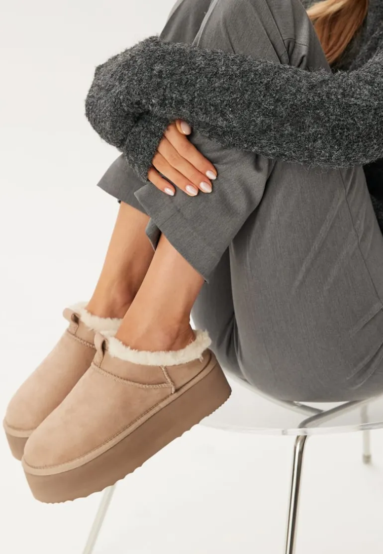 Low Platform Slip-in