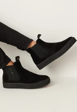 Mount Verm Suede