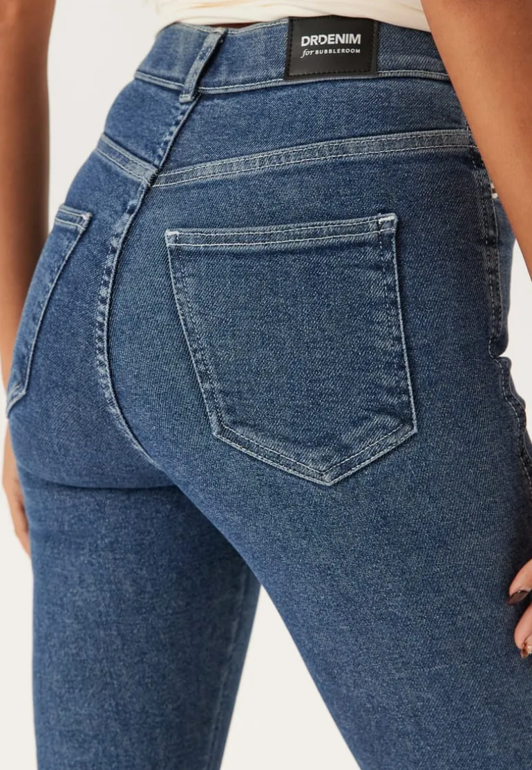 Moxy Flare V Cut