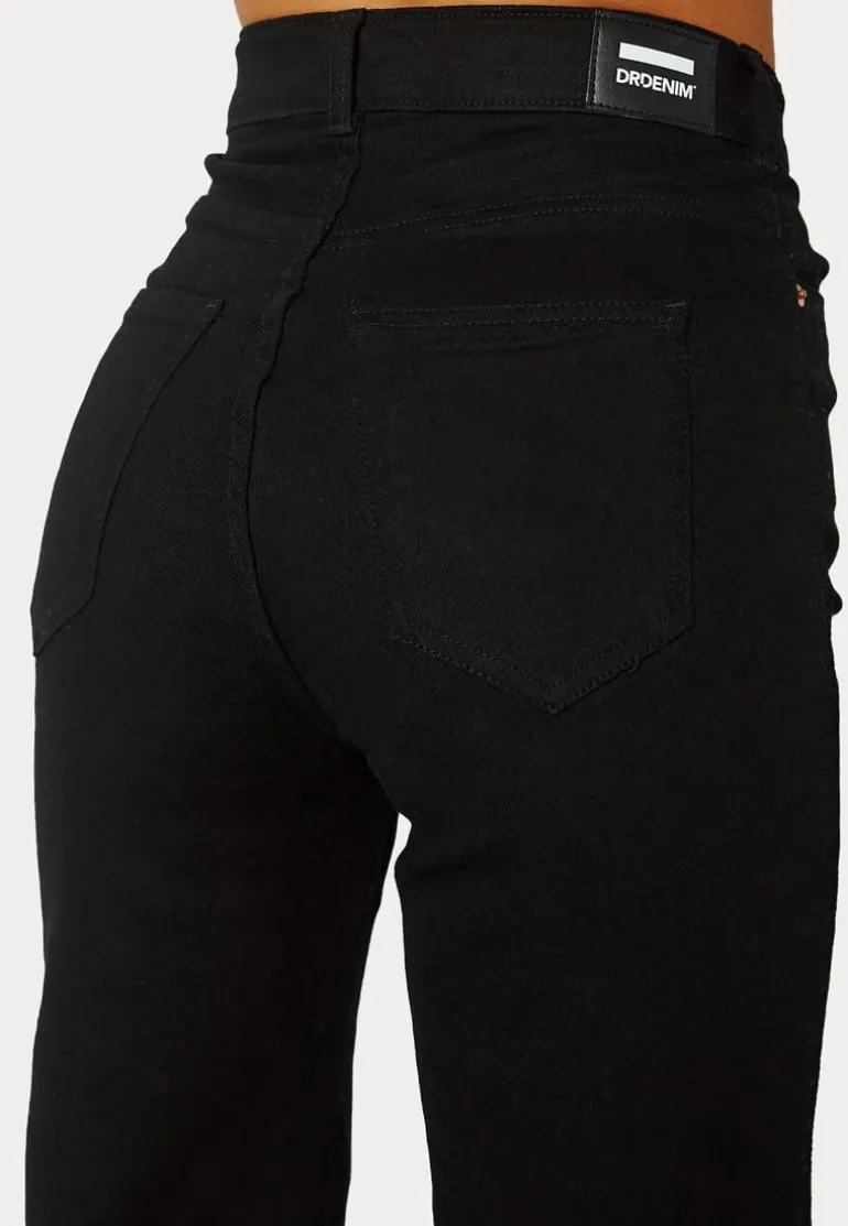 Moxy Straight