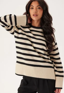 Pcava Ls O-neck Slit Knit