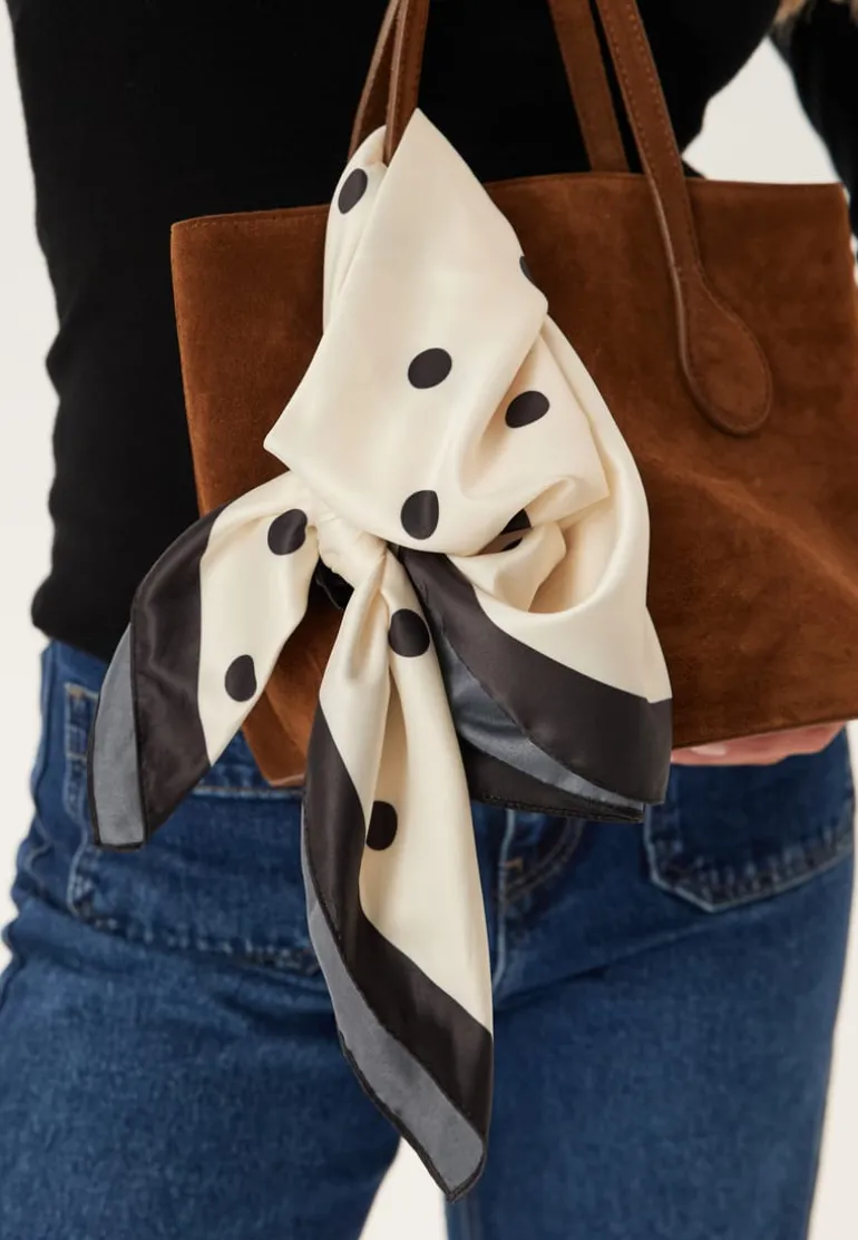 Pcdonnie Square Scarf