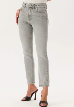 Slim Ankle Jeans
