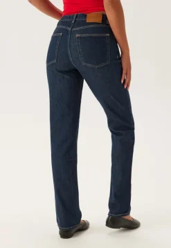 Straight Stretch Jeans