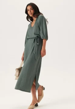 Structured Puff Sleeve Midi Dress