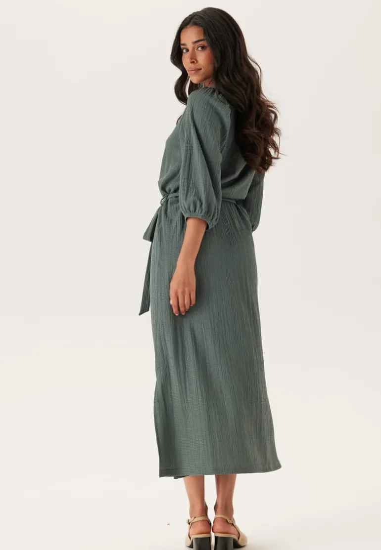 Structured Puff Sleeve Midi Dress