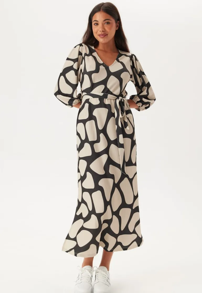 Structured Puff Sleeve Midi Dress