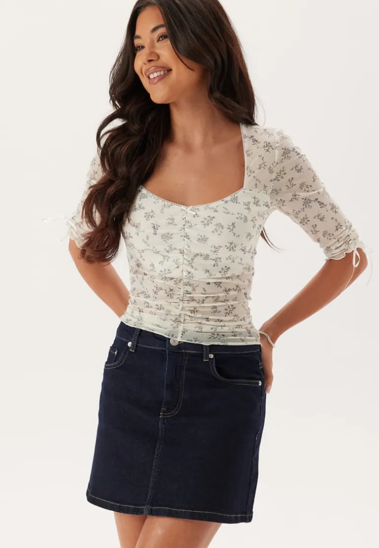 Sweetheart Mesh Top