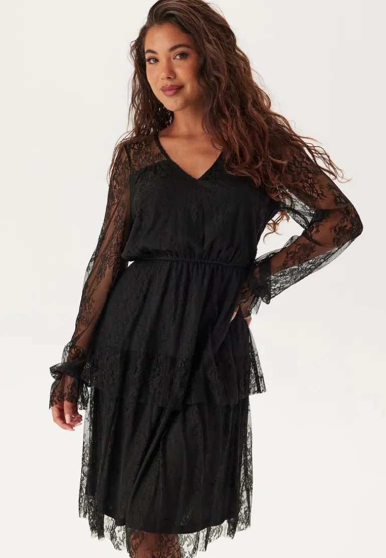 Tiered Puff Sleeve Lace Midi Dress