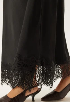 Vilea Ankle Skirt