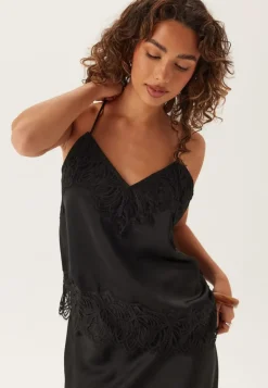 Vilea Strap Top