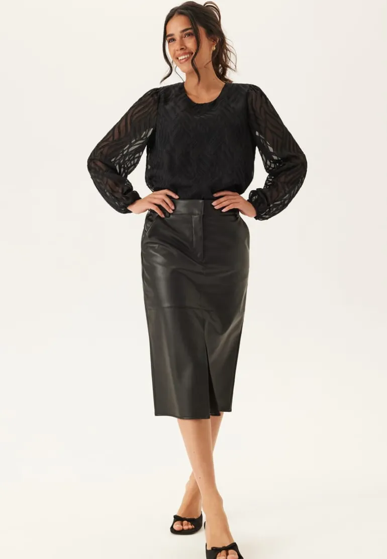 Vimika O-neck L/S Top