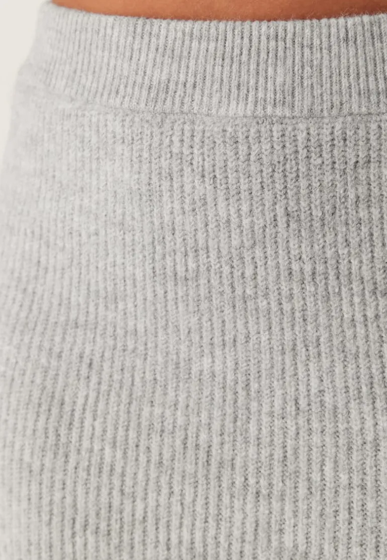 Viretta Pencil Knit Skirt