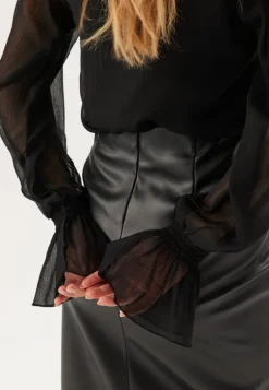 V-neck Frill L/S Chiffon Blouse